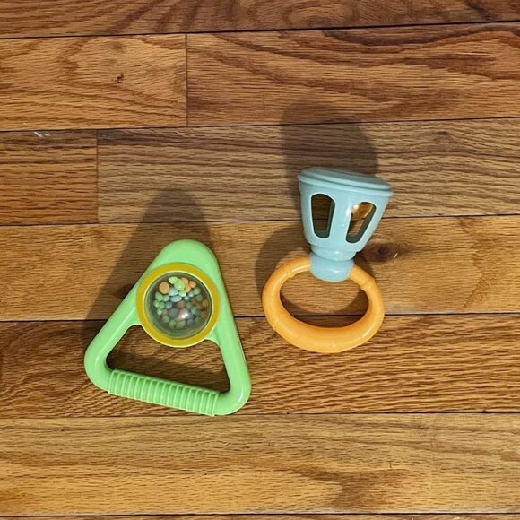 Colorful Infant Toys 6-Piece Lot - Picture 11 of 12